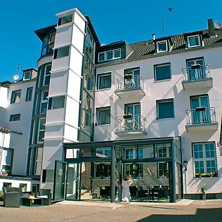 Stadt Hotel 3*
