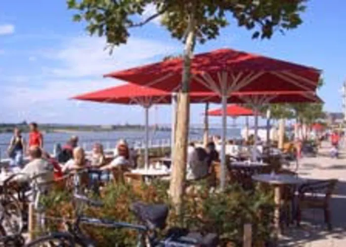 Stadt 호텔 엠메리흐